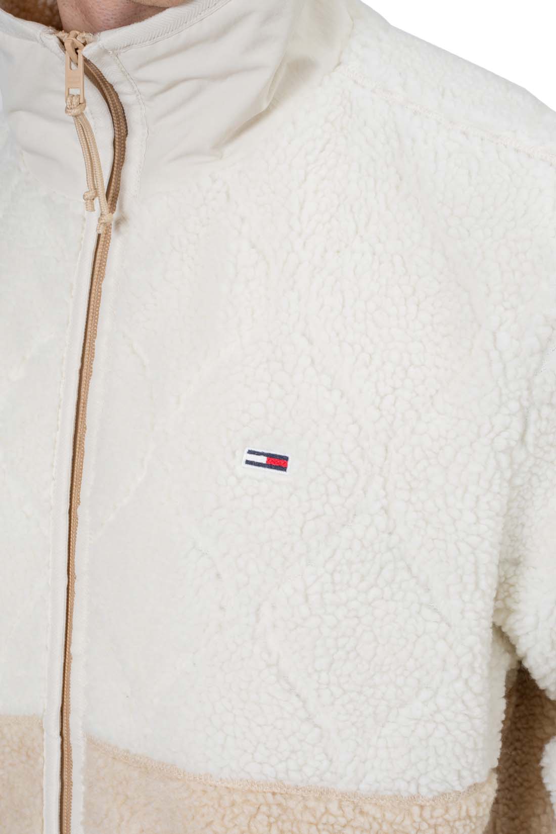 TOMMY JEANS - Men's relaxed jacket in quilted fleece